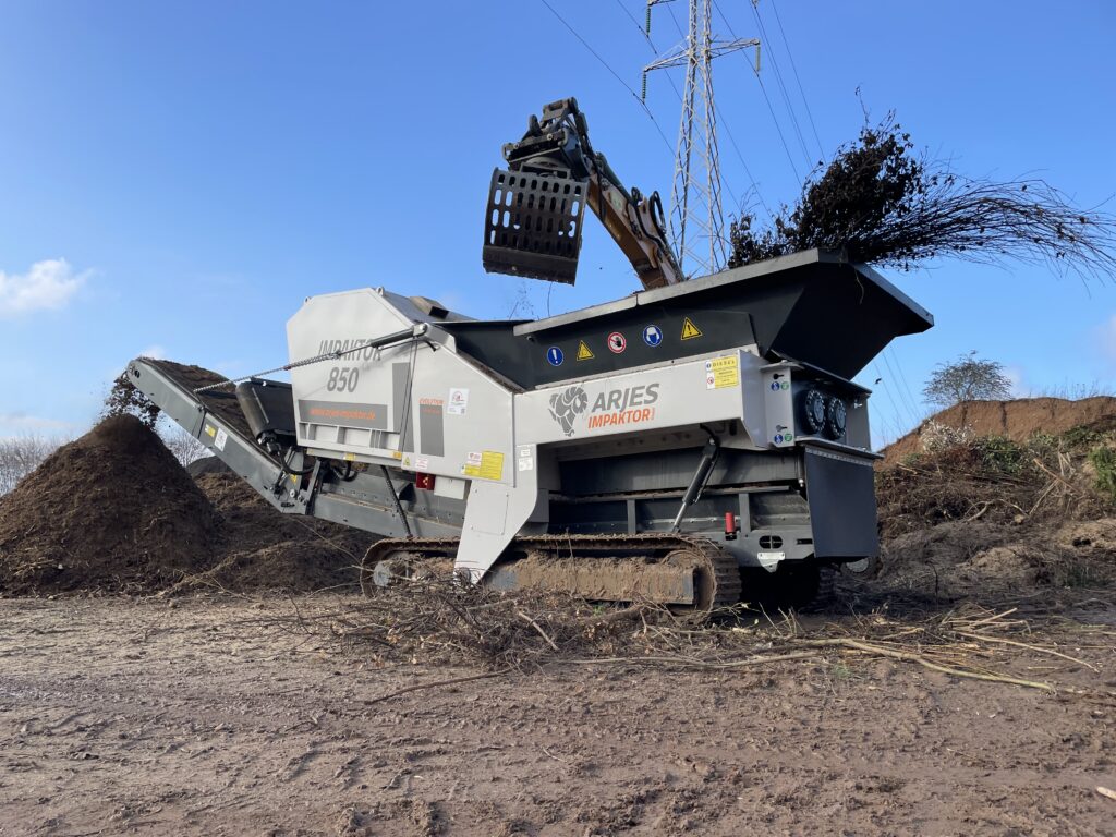Arjes Impaktor 850 voor groenafval.